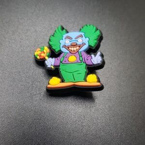 𝅺scary clown shoe charm